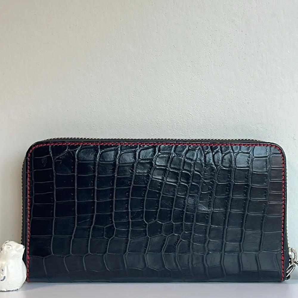 Roger Ximenez Mock Croc Black Women's Leather Clutch New Without Tag 🏷️